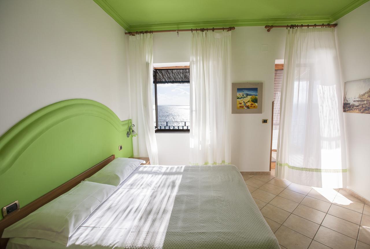 Oasi Relais Bed & Breakfast Vico Equense Eksteriør bilde